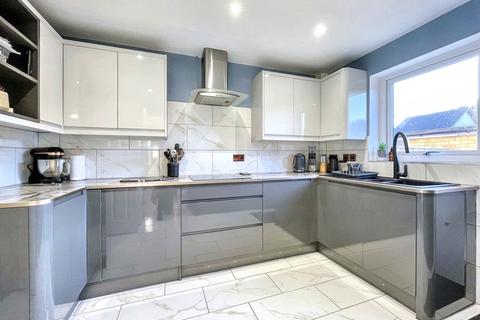 75 Hatfield Place, Peterlee, SR8 5SX