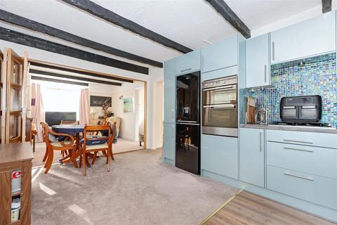 24 Arundel Road, Worthing, BN13 3EQ