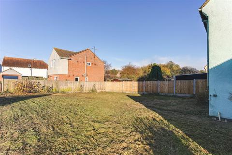 2 bedroom property with land for sale, Weaverhead Close, Thaxted CM6