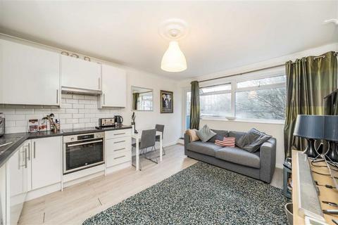 3 bedroom flat for sale, Ommaney Road, London SE14