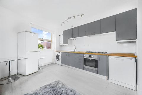 2 bedroom flat for sale, Newington Green, N16