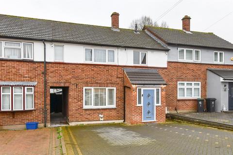 4 bedroom terraced house for sale, Poplar Shaw, Waltham Abbey, Essex