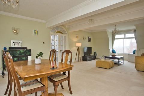 3 bedroom flat for sale, The Leas, The Metropole The Leas, CT20