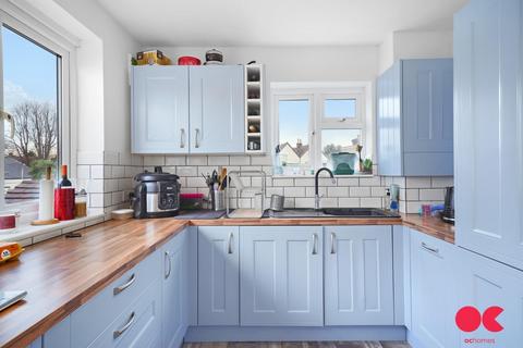 2 bedroom maisonette for sale, Amesbury Close, Epping CM16