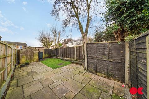 16a Amesbury Close, Epping, CM16 4JA