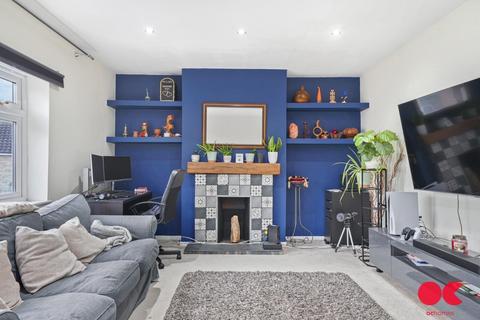 16a Amesbury Close, Epping, CM16 4JA