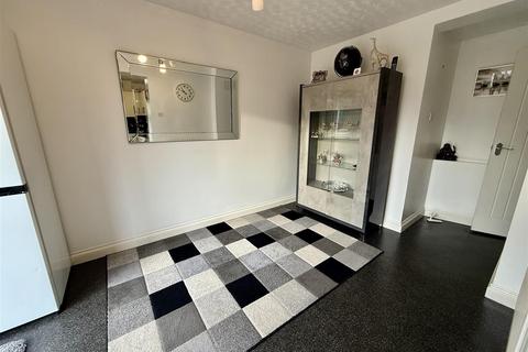 51 Abbotsfield Way, Faverdale, Darlington, DL3 0GB