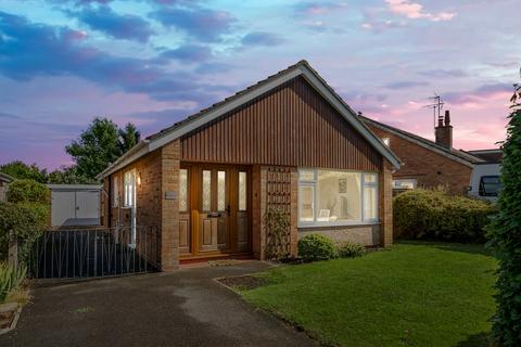 2 bedroom detached bungalow for sale, WILLOW DRIVE, Wellesbourne CV35