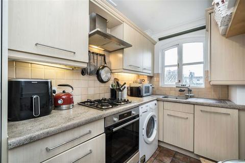 2 bedroom flat to rent, Theed Street, London SE1