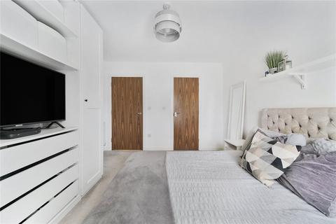 2 bedroom apartment for sale, Dovestone Close, Grays, RM20