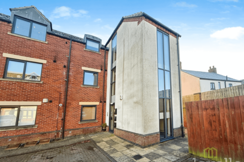 3 bedroom flat for sale, Parkview Apartments, North Hykeham LN6