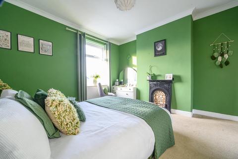 10 Highfield, Tingley, Wakefield, WF3 1LA