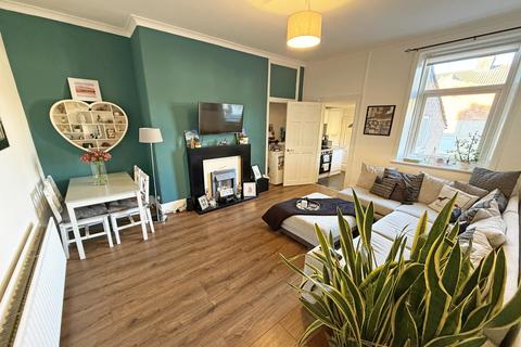 2 bedroom flat for sale, Morpeth Terrace, North Shields, North Tyneside