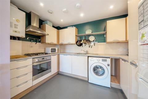 2 bedroom apartment for sale, Green Lane, London SW16