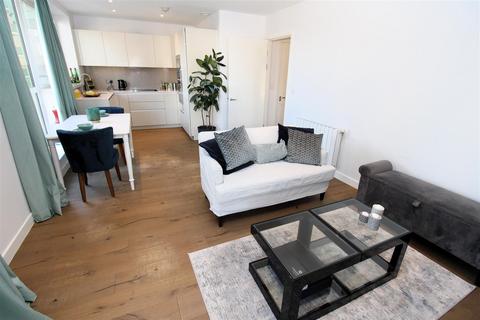 2 bedroom flat to rent, Grayston House, Astell Road, London