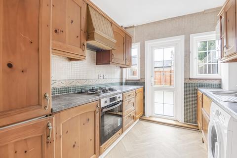 1 bedroom flat for sale, Lyndhurst Road, London N22