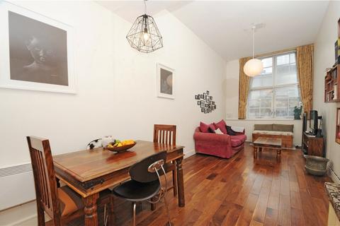 undefined, Oxford Drive, London, SE1