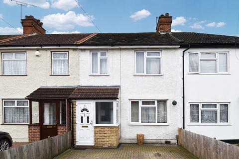 3 bedroom terraced house to rent, Dryhill Road Belvedere DA17