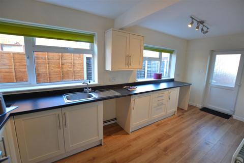 2 bedroom semi-detached house for sale, Castlefields, Leominster