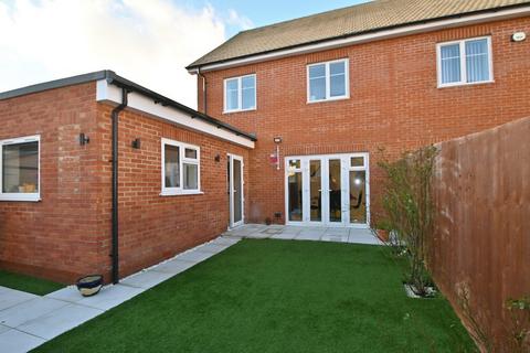 7 Oxlade Drive, Slough, SL3 7SX
