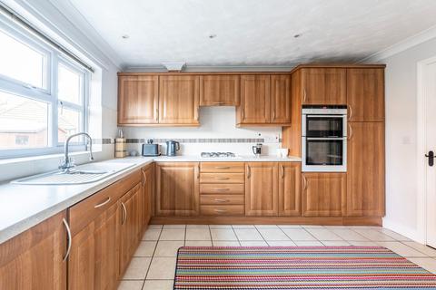 9 Bluebell Close, Watton, Thetford, IP25 6HG