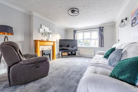 9 Bluebell Close, Watton, Thetford, IP25 6HG