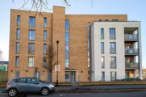 1 bedroom flat for sale, Feltham High Street,  Hounslow,  TW13