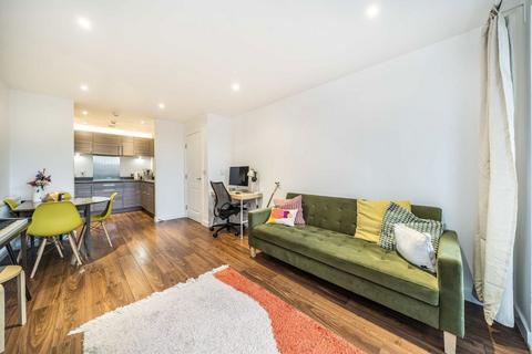 1 bedroom flat for sale, Atkins Square, London E8