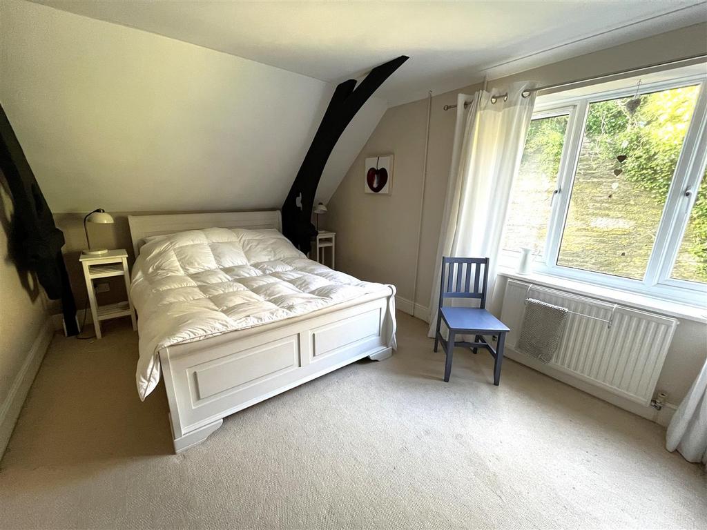 Principal bedroom.JPG