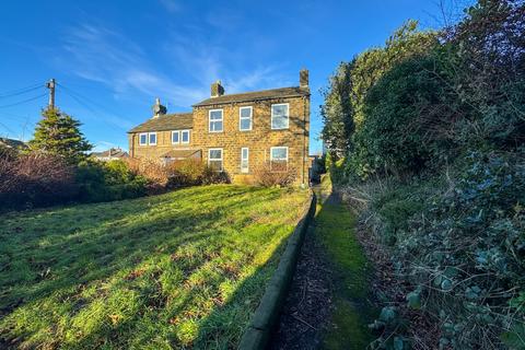 3 bedroom cottage for sale, Huddersfield Road, Huddersfield HD8