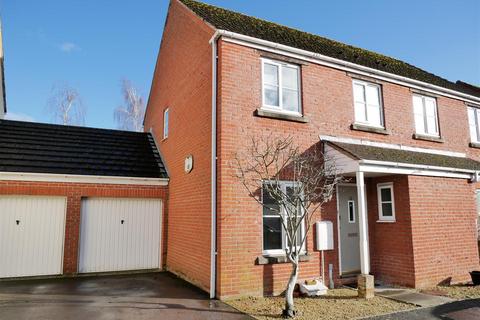 3 bedroom semi-detached house for sale, St Margarets Close, Calne