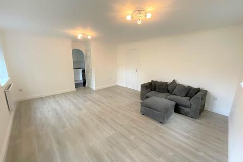 2 bedroom flat to rent, Overton Drive, Chadwell Heath,