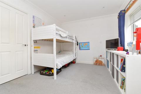 19 Elgin Road, Wallington, SM6 8RE