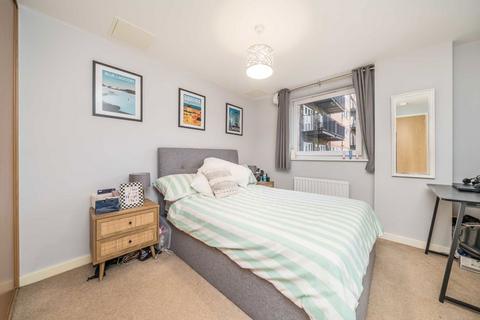 1 bedroom flat for sale, Skerne Road, Kingston Upon Thames KT2