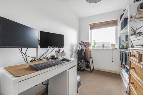 2 bedroom flat to rent, Tooting High Street Tooting SW17