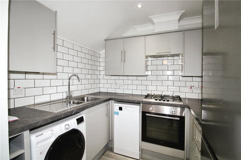 2 bedroom apartment to rent, Montague Road, London, SW19