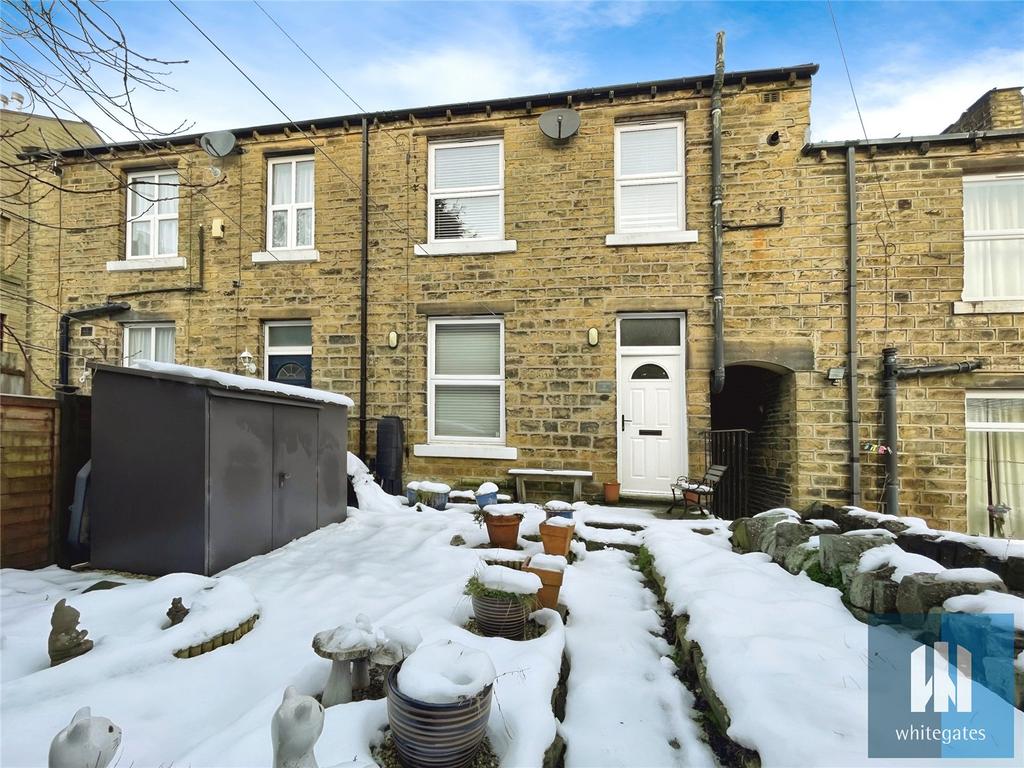 Hawthorne Terrace, Crosland Moor... 2 bed terraced house - £775 pcm (£ ...