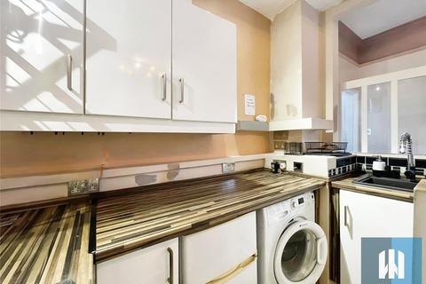 2 bedroom terraced house to rent, Hawthorne Terrace, Crosland Moor, Huddersfield, HD4