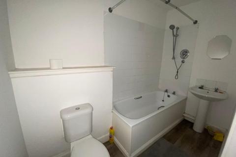 2 bedroom flat to rent, Meadowside, Dundee, DD1