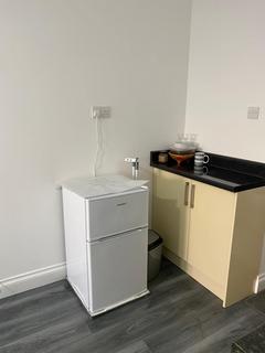 1 bedroom flat to rent, Ilford, IG6