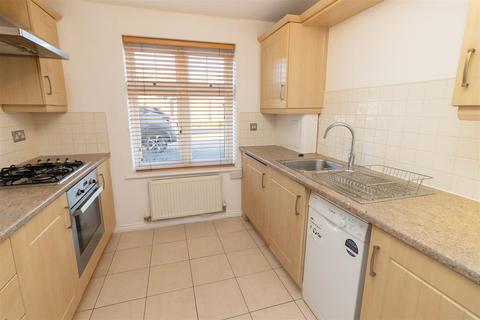 2 bedroom apartment to rent, Cosgrove Court, Benton, Newcastle Upon Tyne