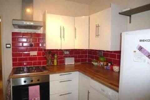 2 bedroom maisonette for sale, London SW16