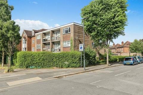 2 bedroom apartment to rent, Woodlands Road, Harrow HA1