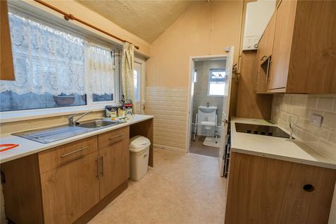 1 bedroom bungalow for sale, Castle Street, Grimsby, Lincolnshire, DN32