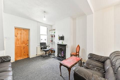 2 bedroom terraced house to rent, Faringford Road, E15, Stratford, London, E15