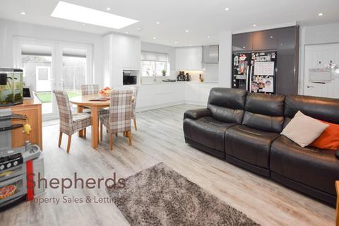 3 bedroom semi-detached house for sale, Northfield Road, Waltham Cross EN8