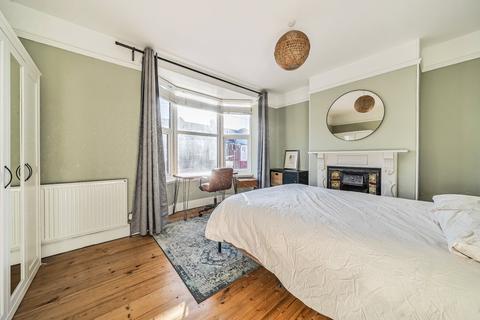 46 Cedars Road, Exeter, EX2 4NA
