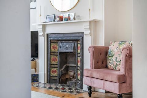 46 Cedars Road, Exeter, EX2 4NA