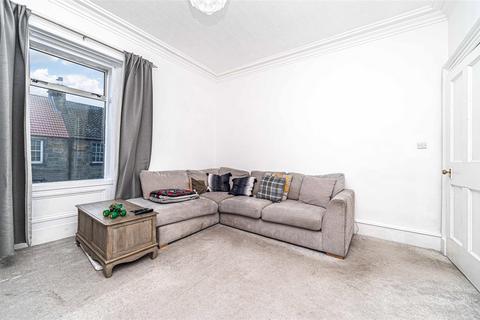 5 bedroom flat for sale, High Street, Leslie