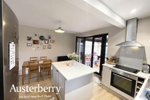 3 bedroom semi-detached house for sale, Whieldon Crescent, Stoke-On-Trent ST4